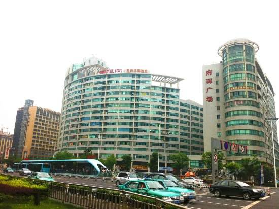常州亮彩電子有限公司成立，注冊地：江蘇省常州市新北區(qū)府琛廣場