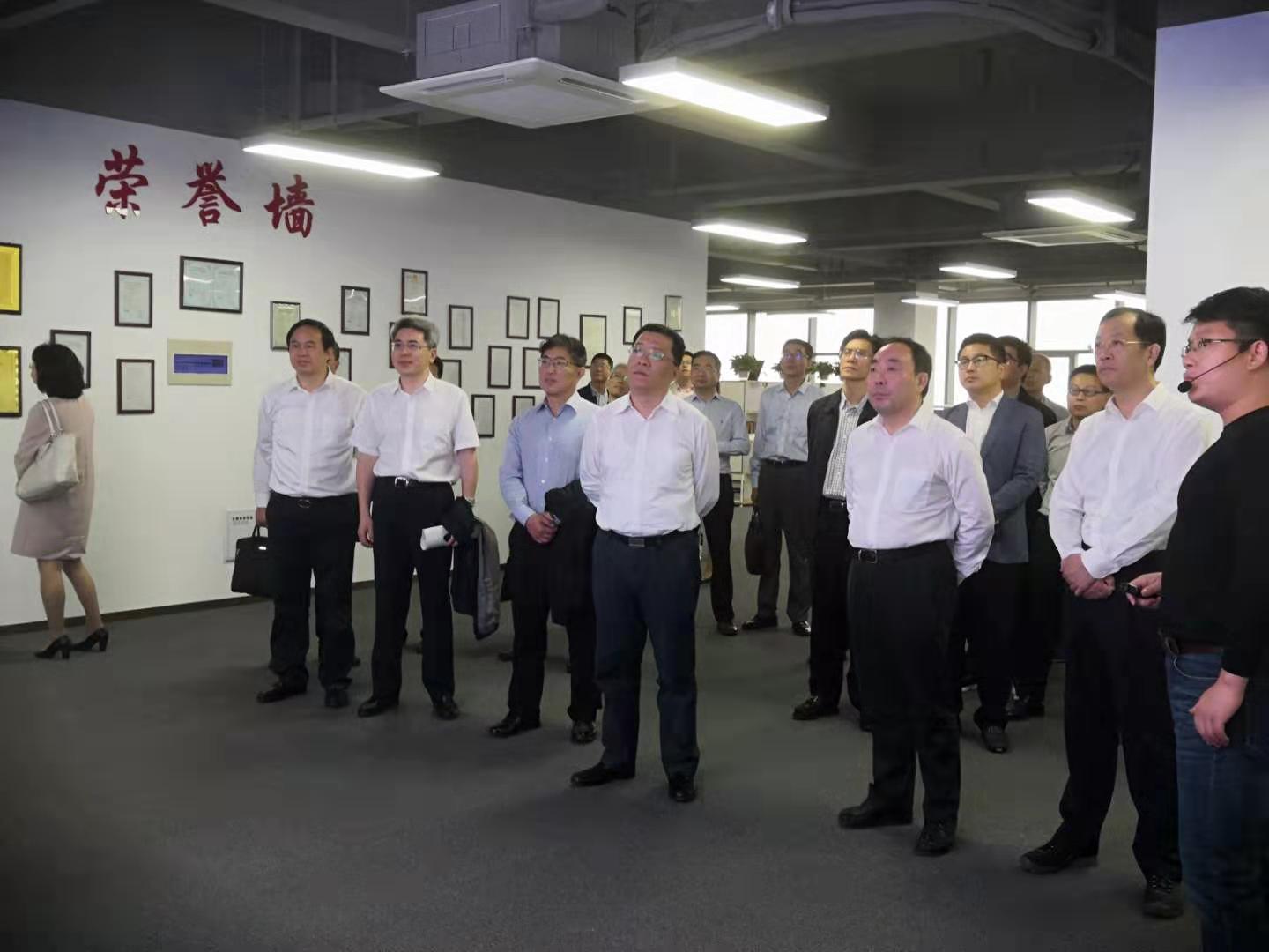 常州市市長、市委副書記都來了，他們在看什么？
